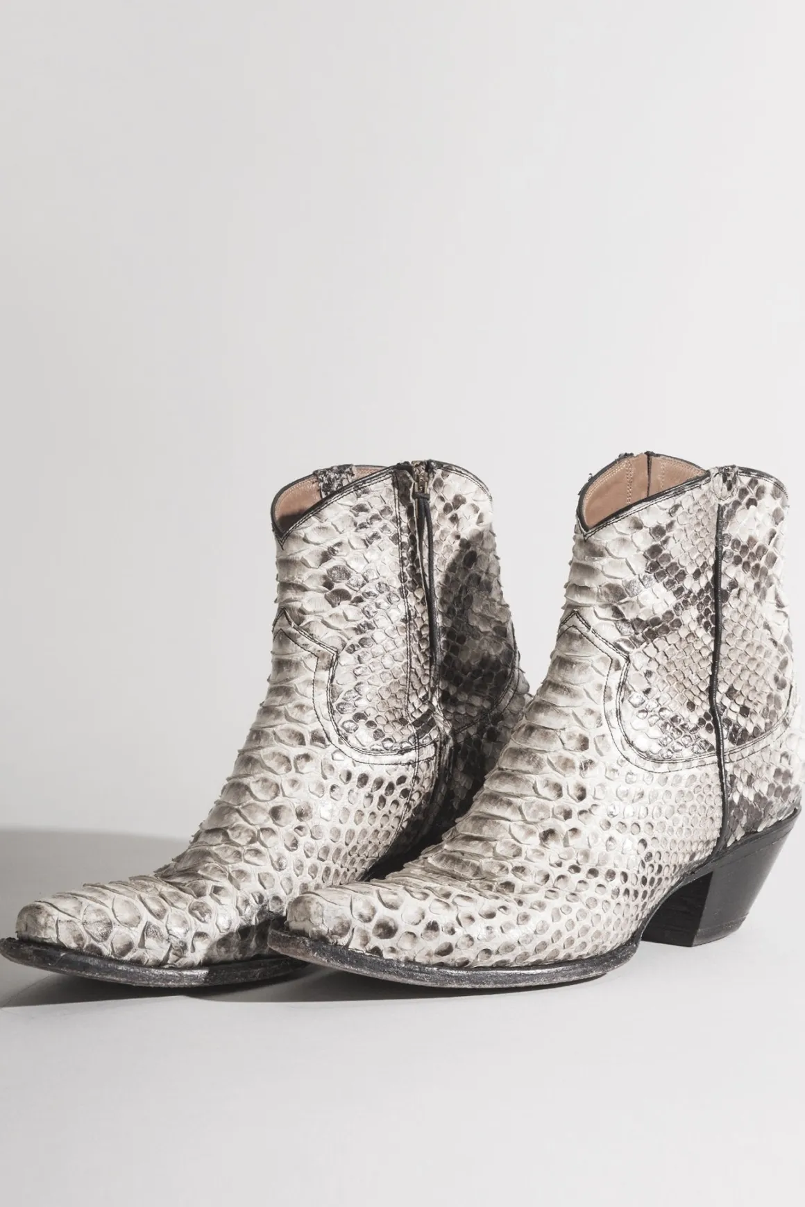 Women/BOY R13 Cowboys*COWBOY ANKLE BOOT - BROWN SNAKE